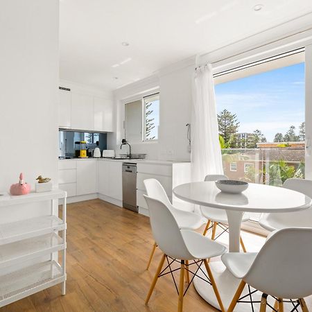 Chic Apartment Footsteps From Manly Beach Sydney Exterior foto