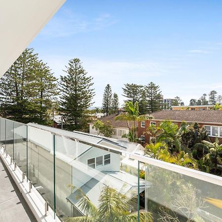 Chic Apartment Footsteps From Manly Beach Sydney Exterior foto