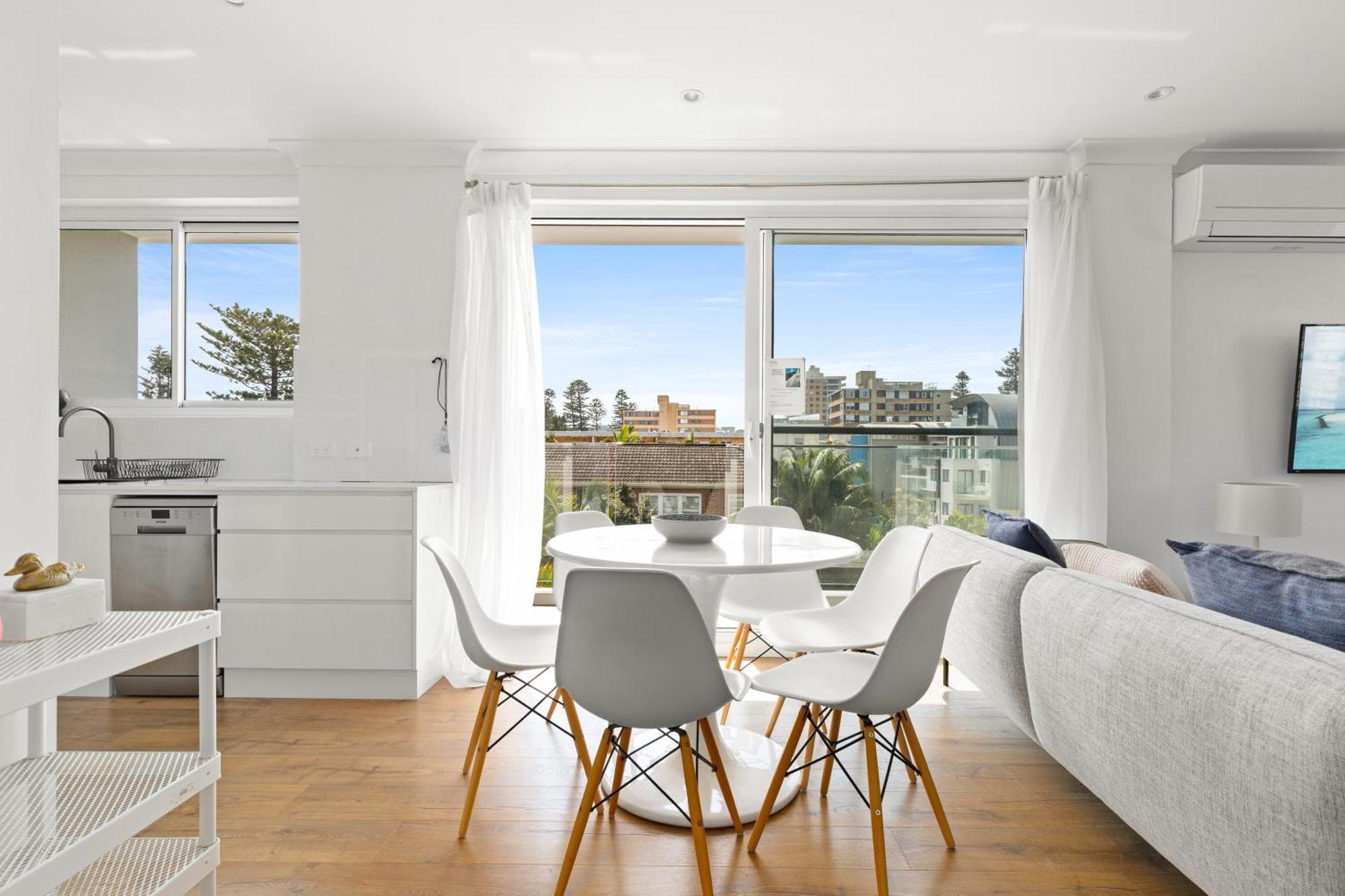 Chic Apartment Footsteps From Manly Beach Sydney Exterior foto